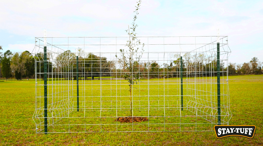 Some temporary fences will use a metal T-post for installation